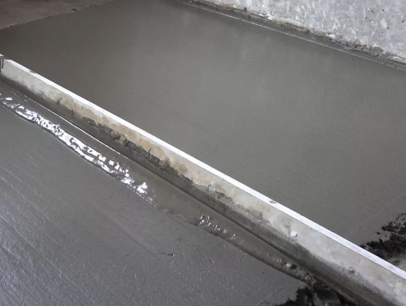 Ровная стяжка пола